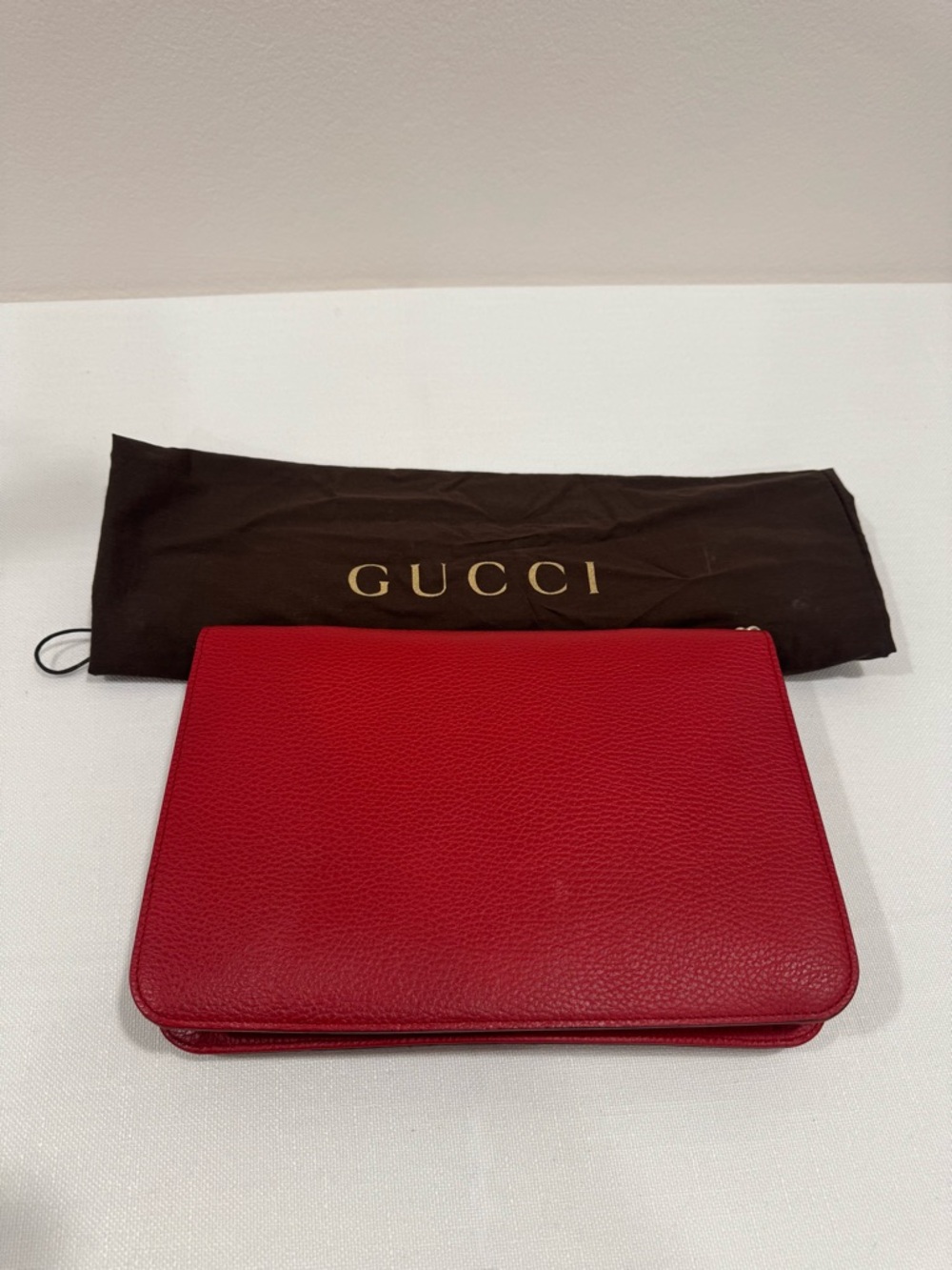 Gucci GG Dollar Calf Red Interlocking Chain Handbag EUC - Picture 5 of 6